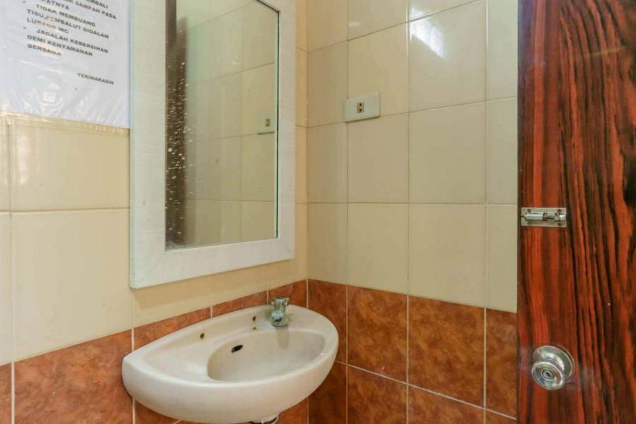 Reddoorz @ Dwipa Wisata Hotel Bandar Lampung Ngoại thất bức ảnh